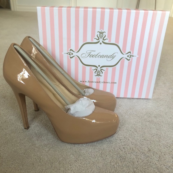 Footcandy platform classic nude/tan heels. - Picture 2 of 9